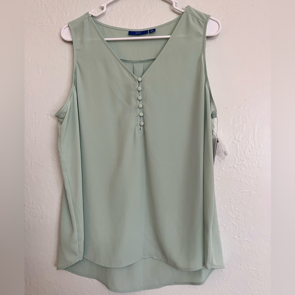 Apt 9 NWT Button Front sleeveless Tank XL